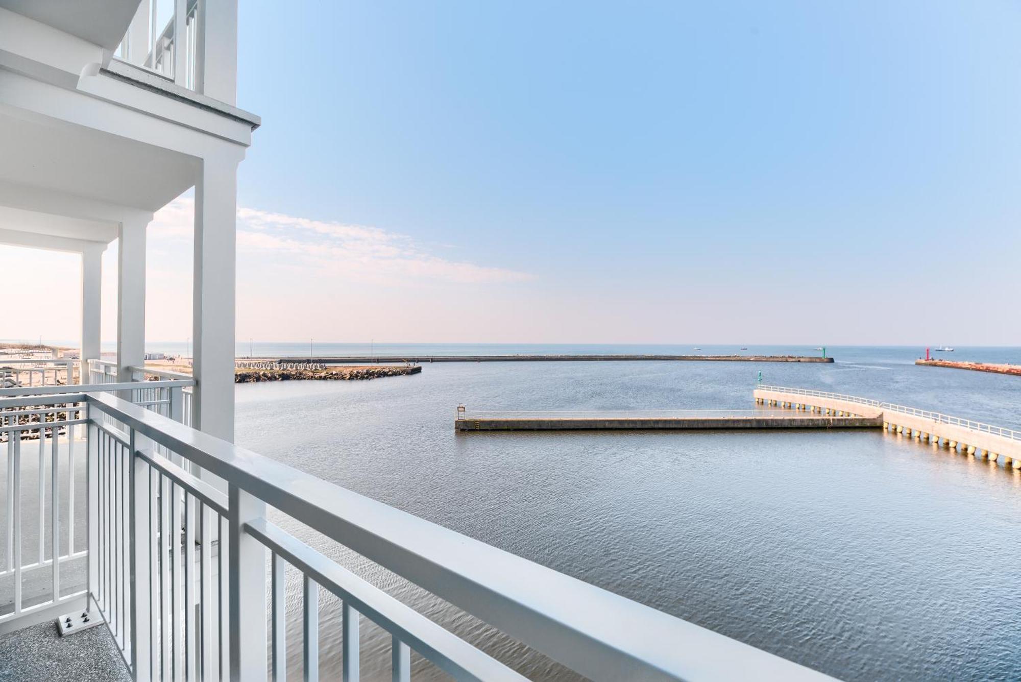 Sea Collection By Marina Royale Aparthotel Ujście-Darłowskie Εξωτερικό φωτογραφία